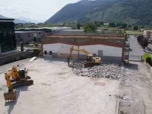 Demolizione pavimento in calcestruzzo