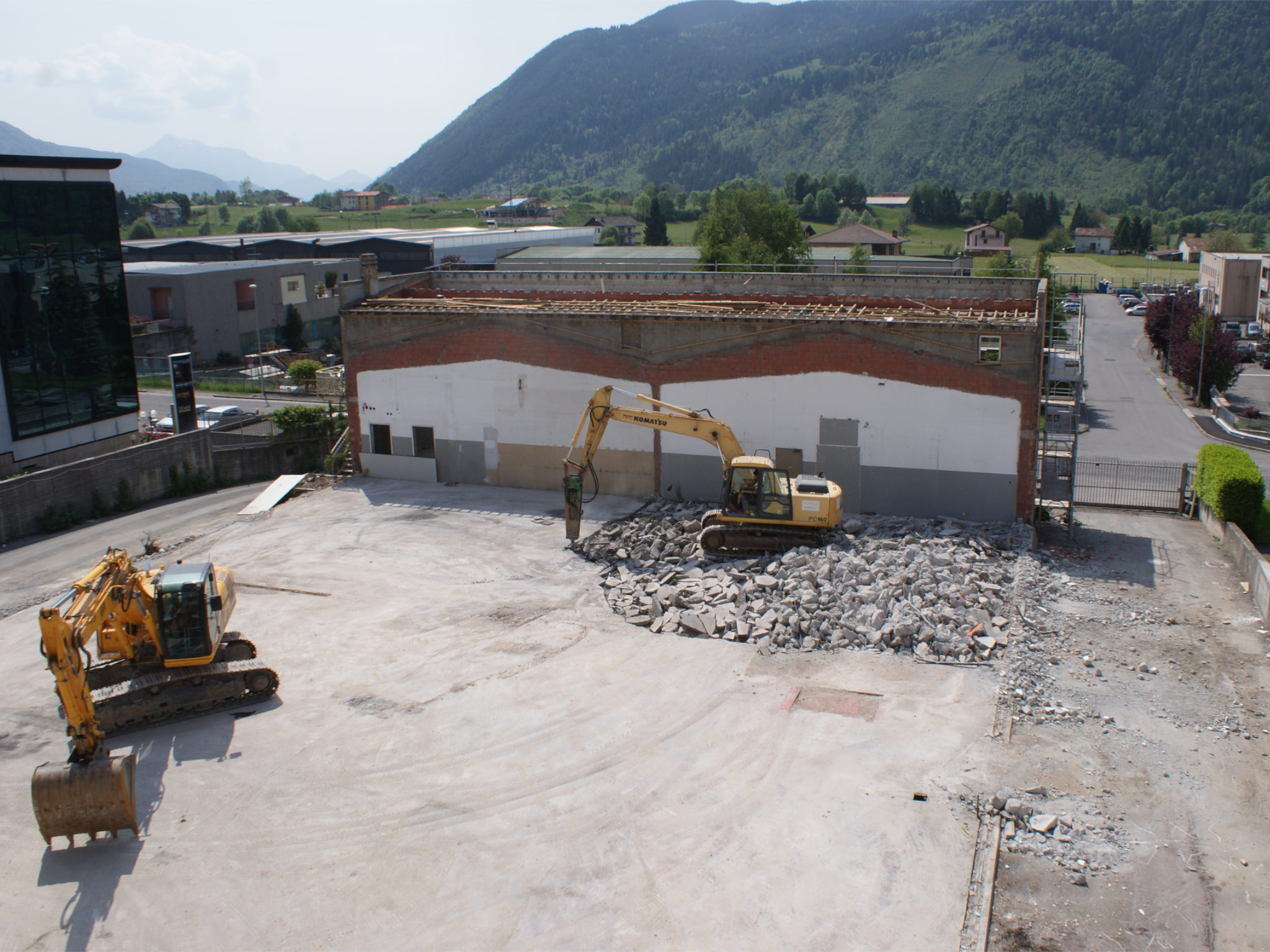 Demolizione pavimento in calcestruzzo