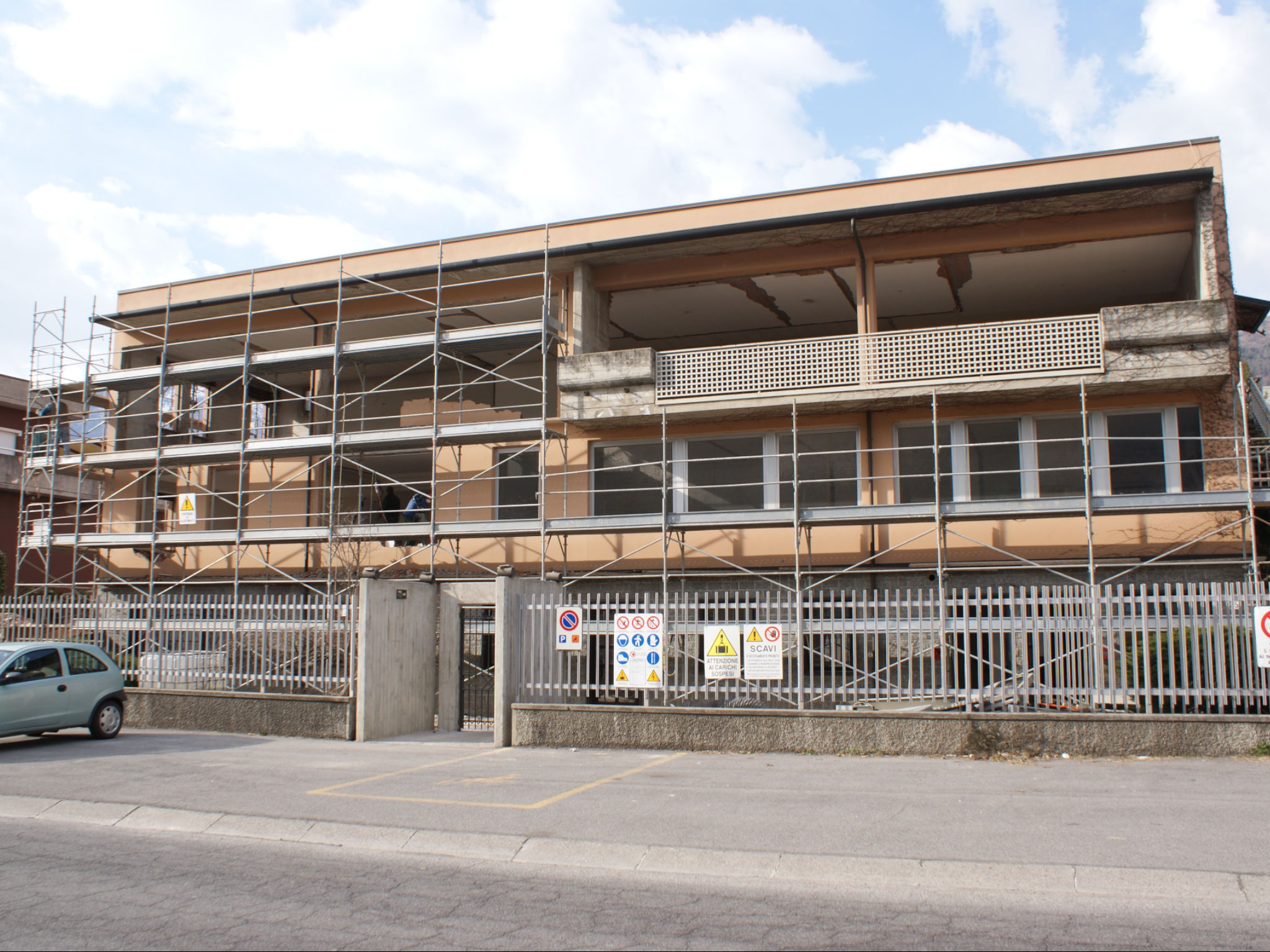 Ristrutturazione edificio direzionale