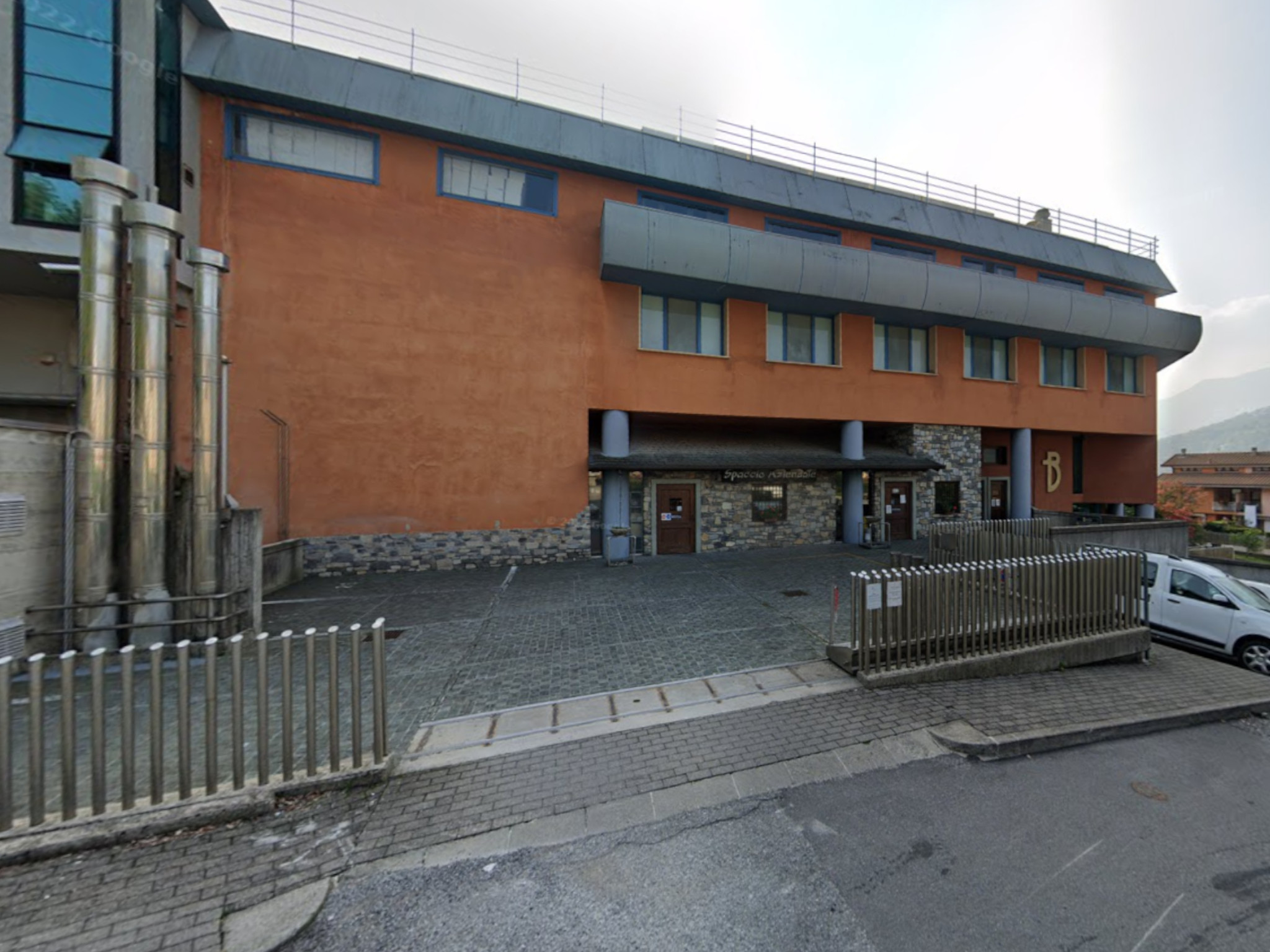 Costruzione edificio industriale
