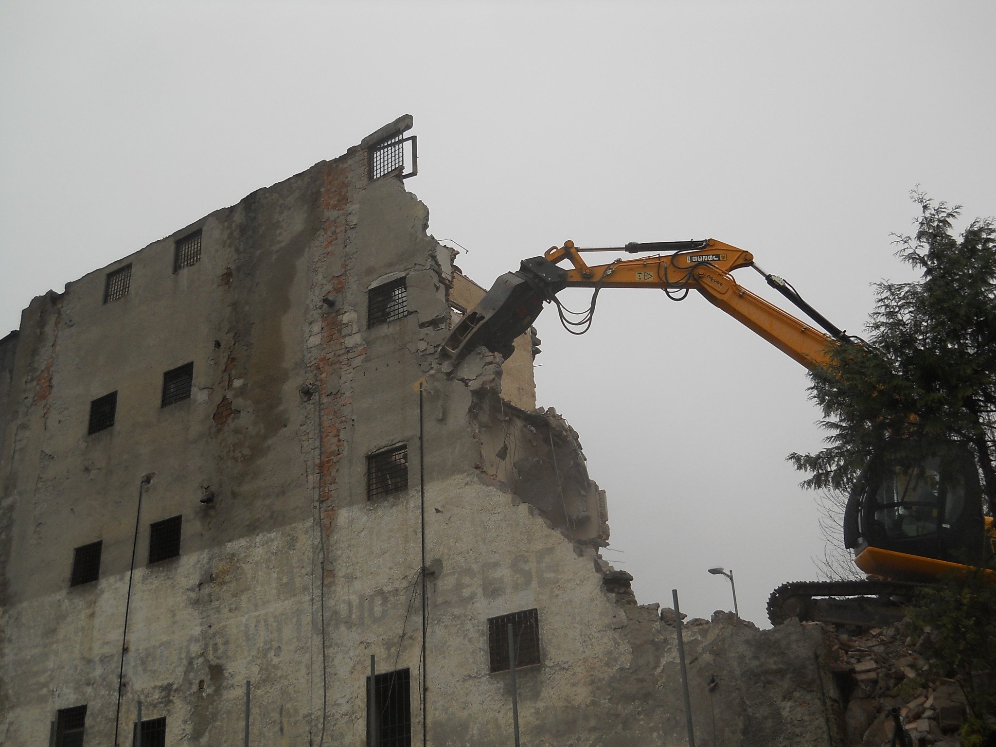 Demolizione edificio