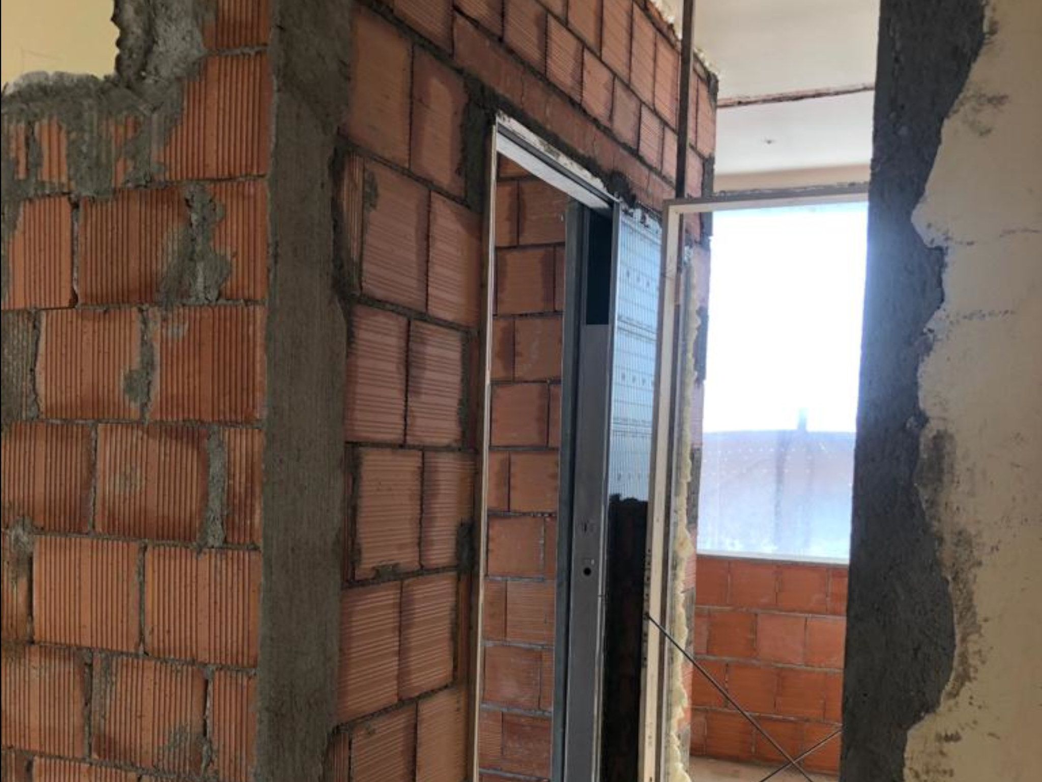 Ristrutturazione muro in laterizio